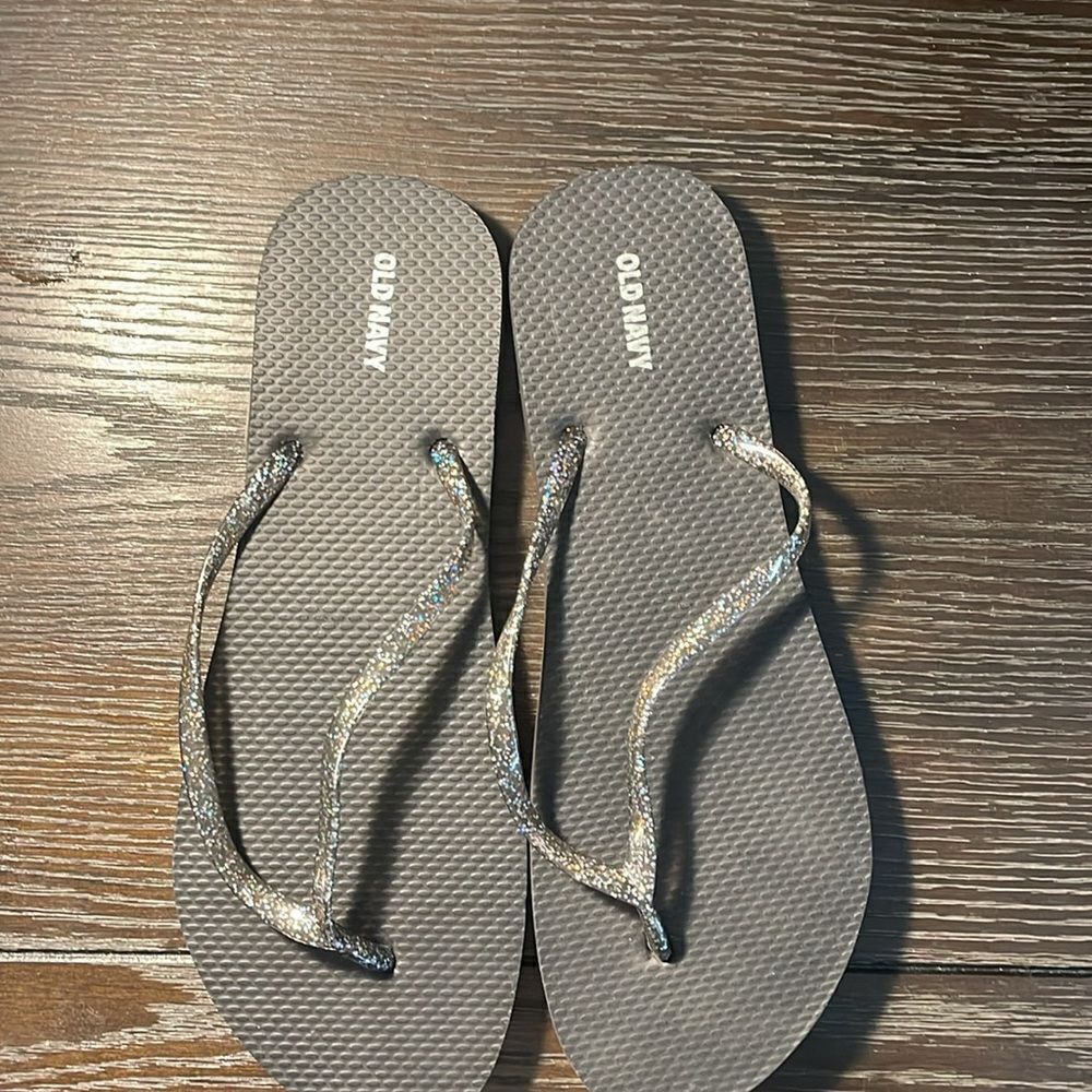 Old Navy Gray Flip Flops with Silver Straps